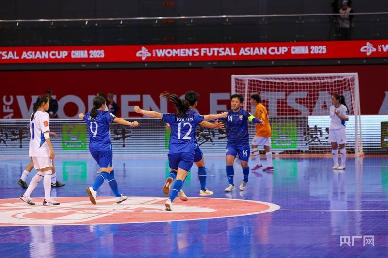 亚洲杯女足赛事精彩纷呈，球迷热情高涨