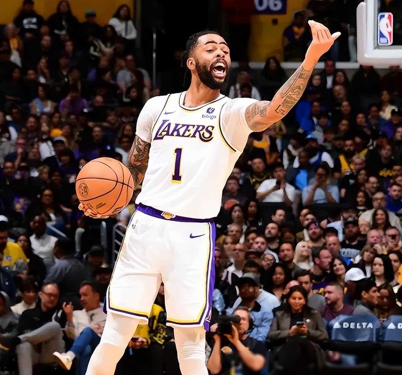 爱游戏-雄鸟陷入低迷，季后赛形势岌岌可危