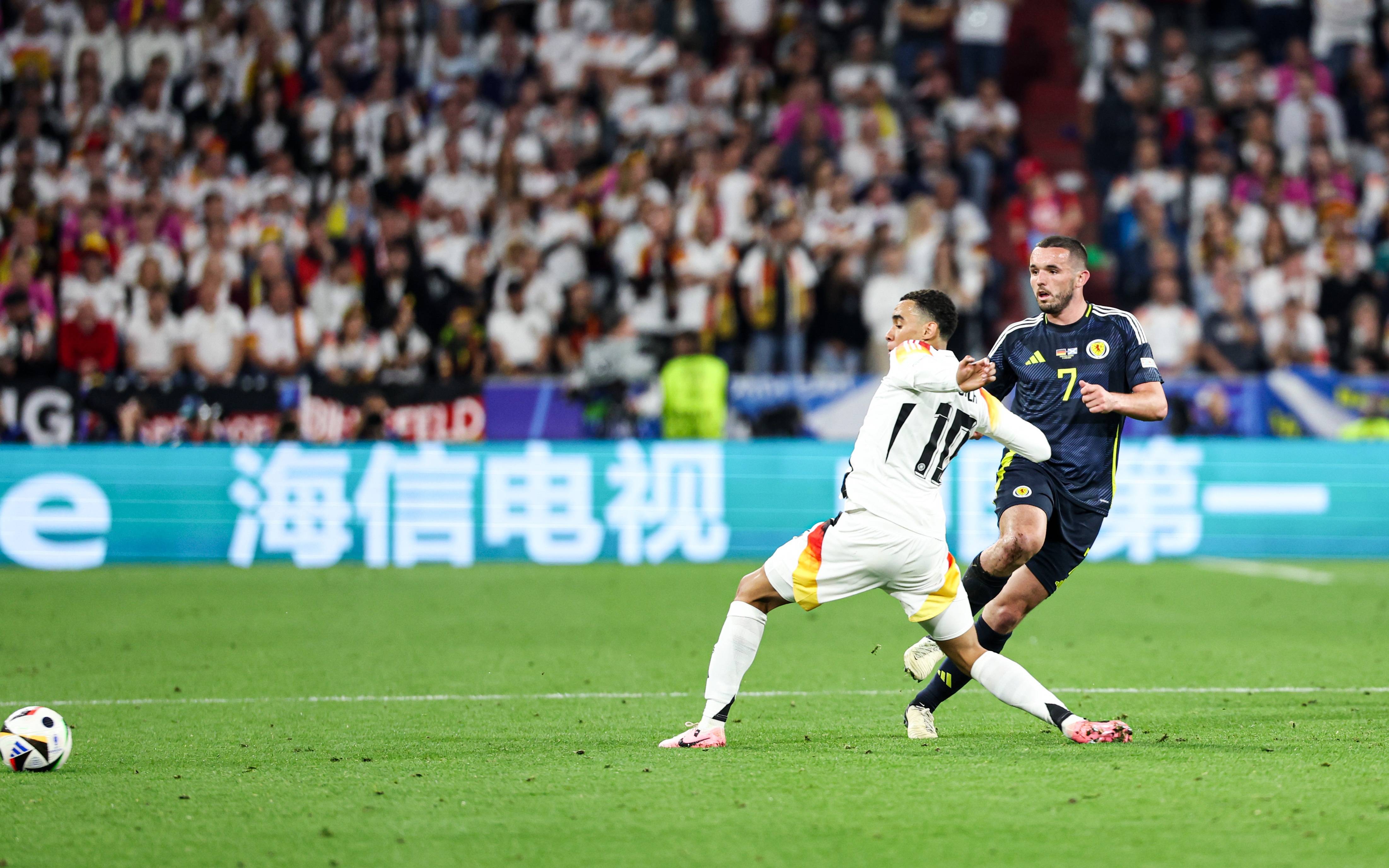 欧洲球队在比赛中展现高水准技术