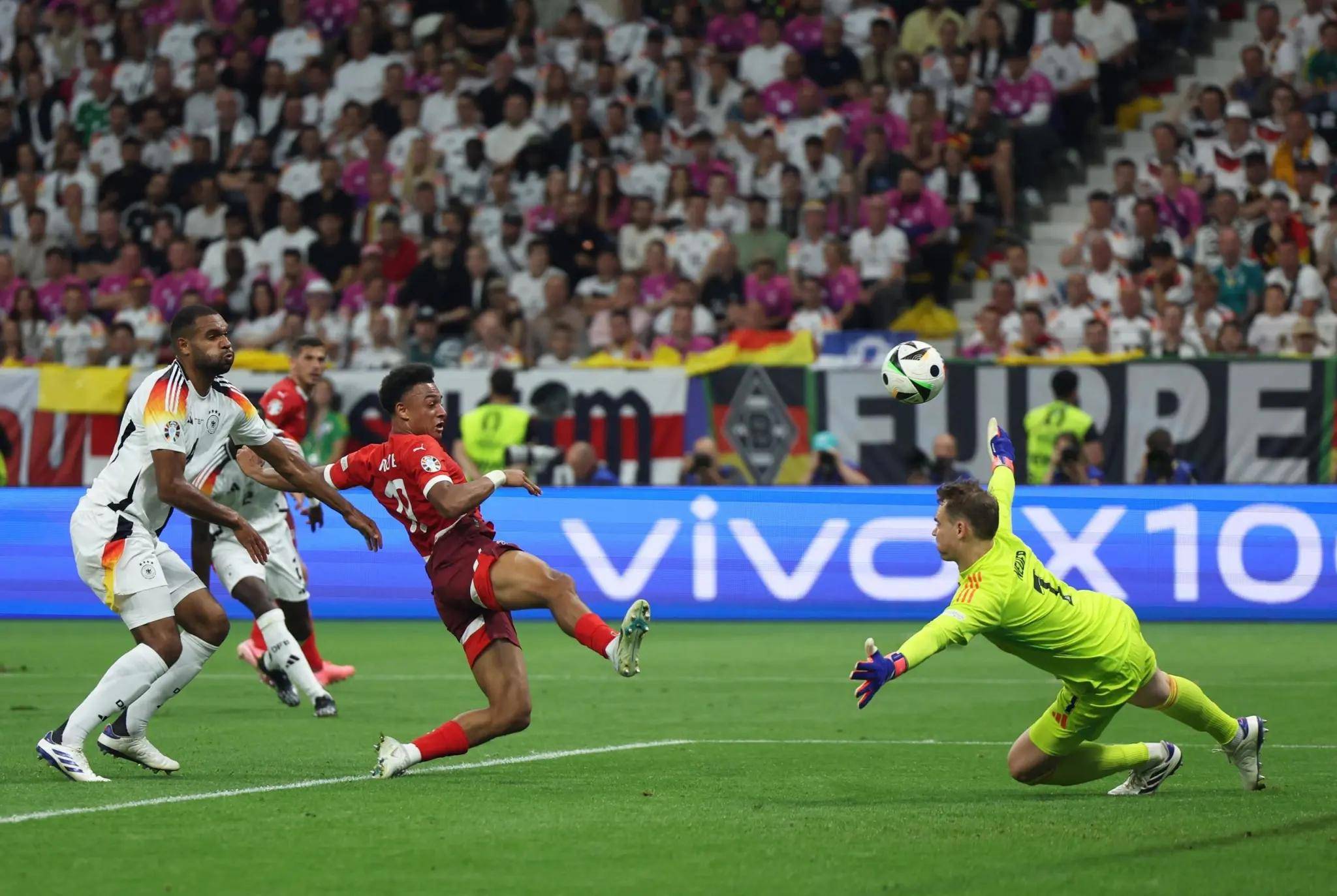 爱游戏在线登录-挥洒汗水争夺荣耀，欧洲强队对决成焦点的简单介绍