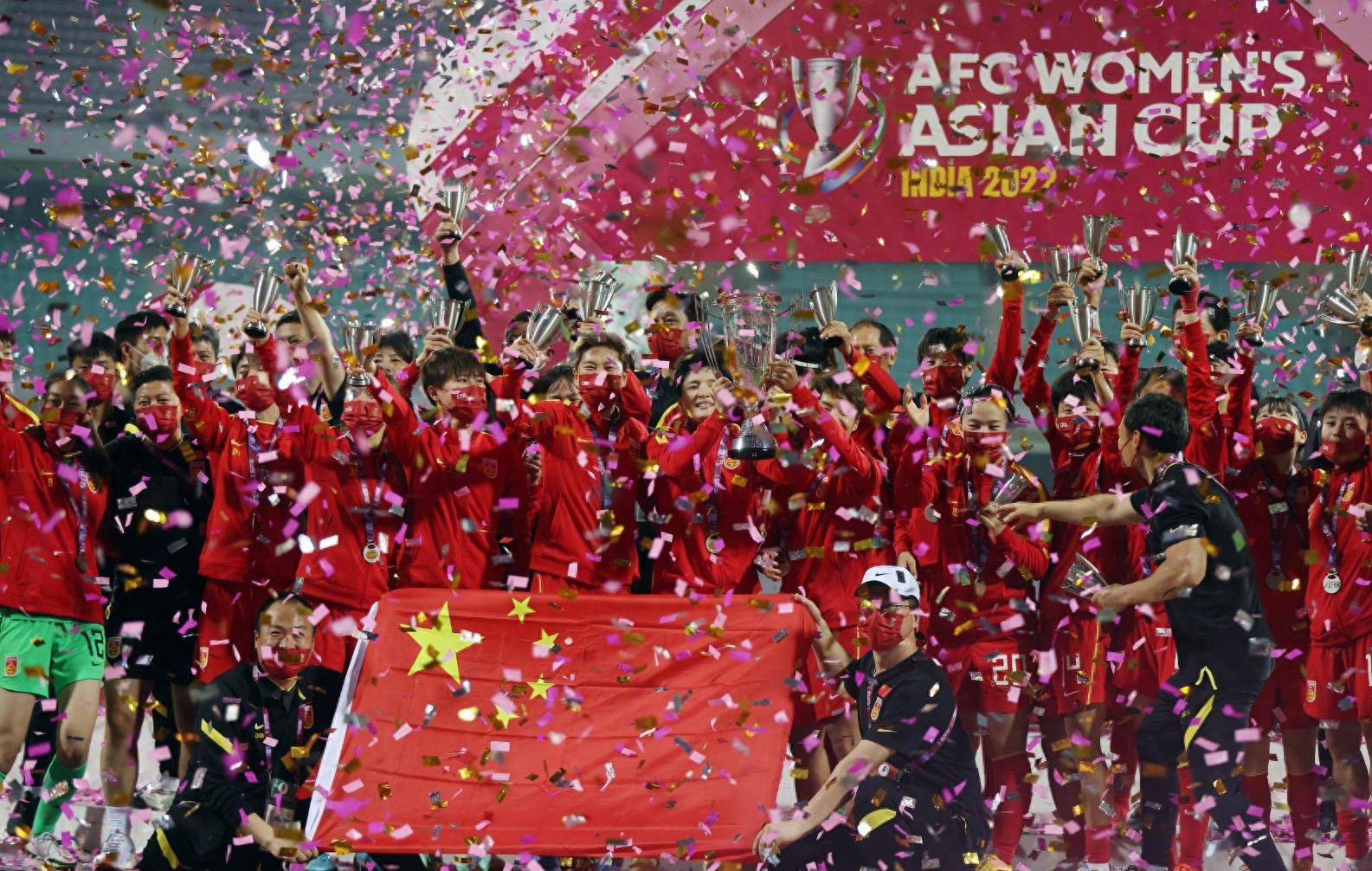 球队在比赛中获得一场来之不易的胜利 球队在比赛中获得一场来之不易的胜利