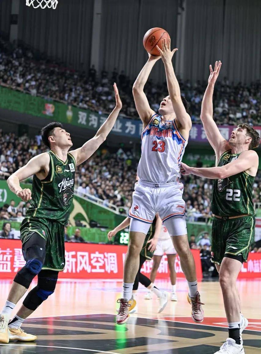 爱游戏在线登录-关于新疆队大胜，士气高涨迎接接下来的比赛的信息