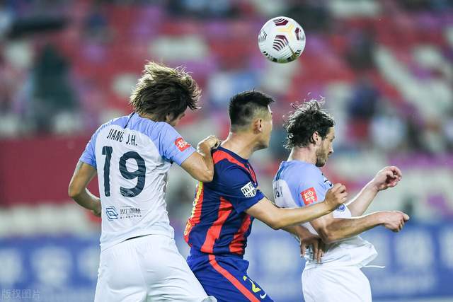 包含雄魔术队实力爆发，轻松击败对手的词条