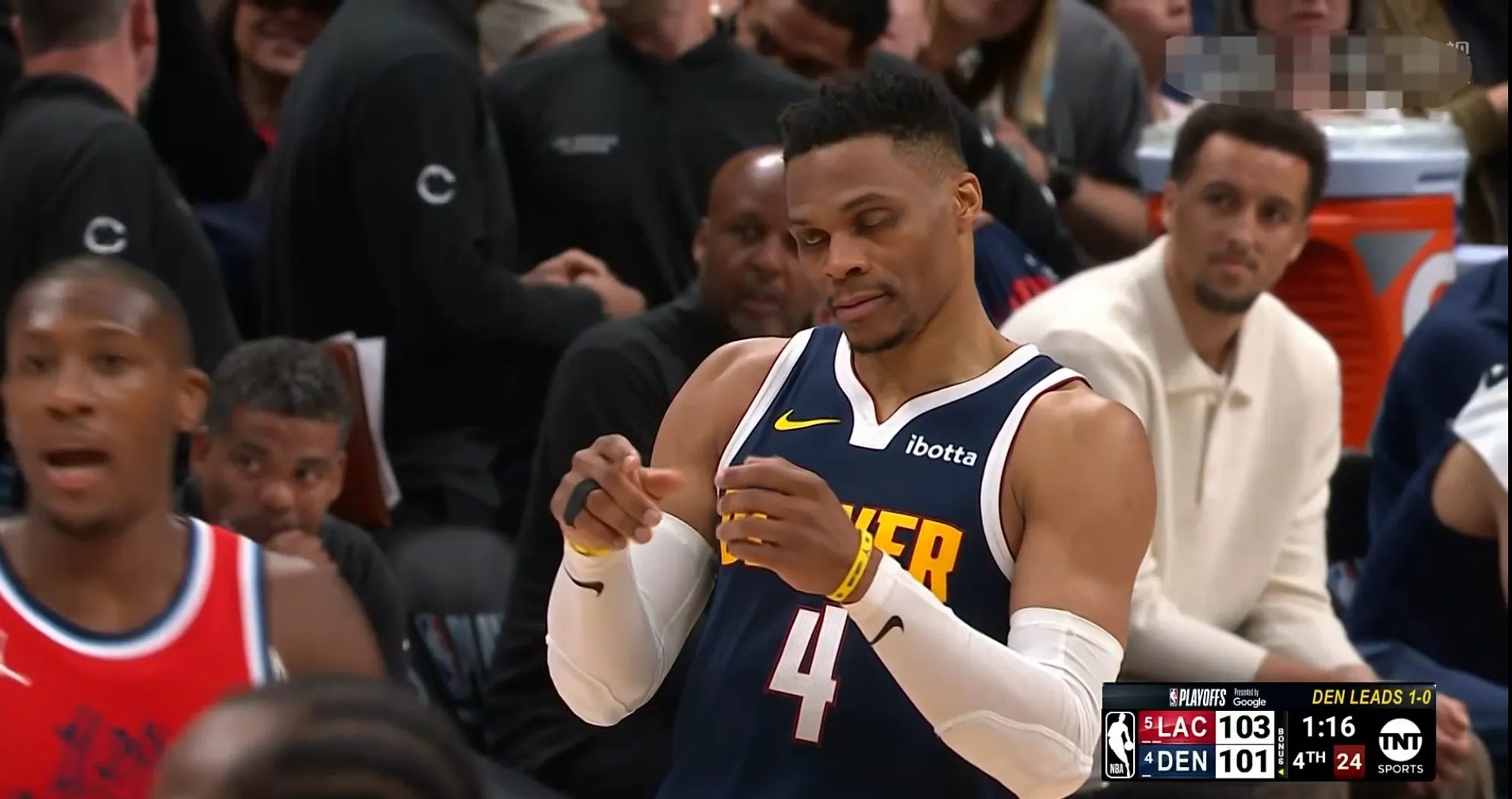 爱游戏网页版-勇士战胜开拓者，威金斯表现抢眼