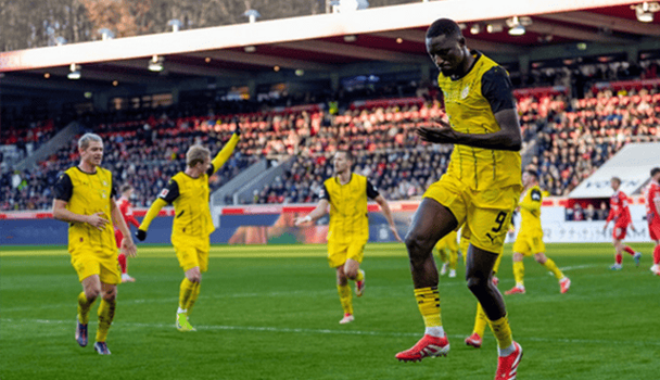 多特蒙德中卫暂缺席球队训练,或因伤病困扰 多特蒙德中卫暂缺席球队训练,或因伤病困扰