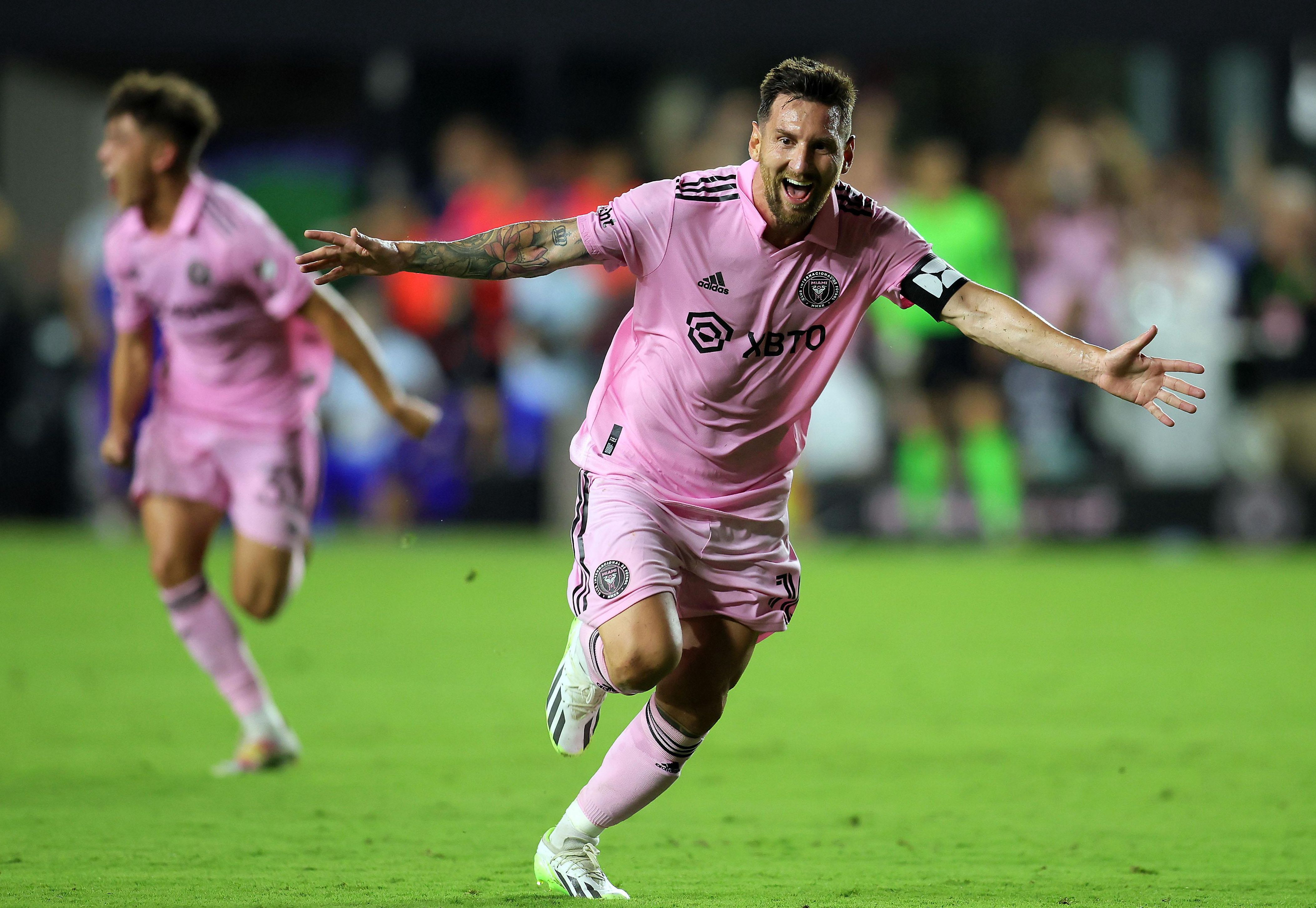 巴萨前锋梅西再次成为球队救世主 巴萨前锋梅西再次成为球队救世主