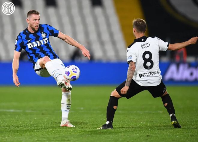 爱游戏官方登录入口-江苏错失良机，难堪客场失利之痛的简单介绍