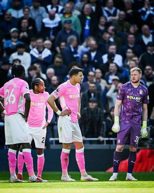 南安普顿轻取对手，重返积分榜前列的简单介绍