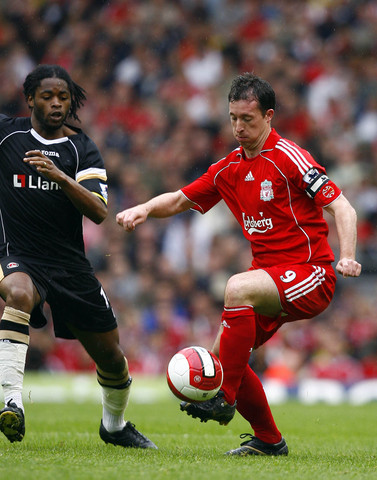 利物浦终结查尔顿博士的连胜纪录 利物浦终结查尔顿博士的连胜纪录