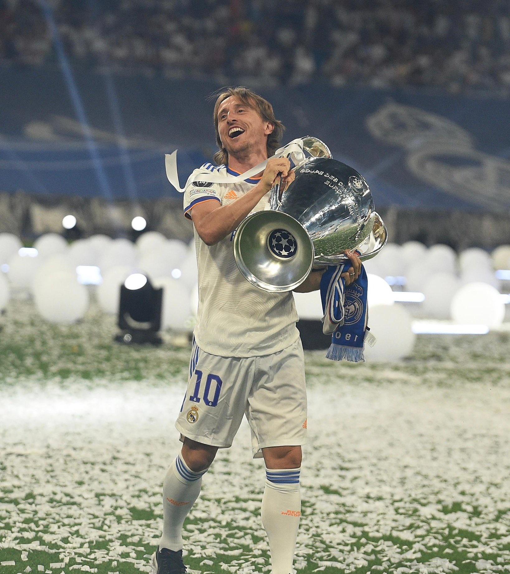 爱游戏网页版登录入口-关于莫德里奇持续爆发，皇马欧冠霸主地位更趋稳定的信息