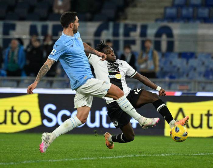 佛罗伦萨同乌迪内斯战平,两队实力相当的简单介绍 佛罗伦萨同乌迪内斯战平,两队实力相当的简单介绍